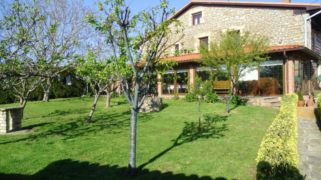 Photo of Buildings in Herran