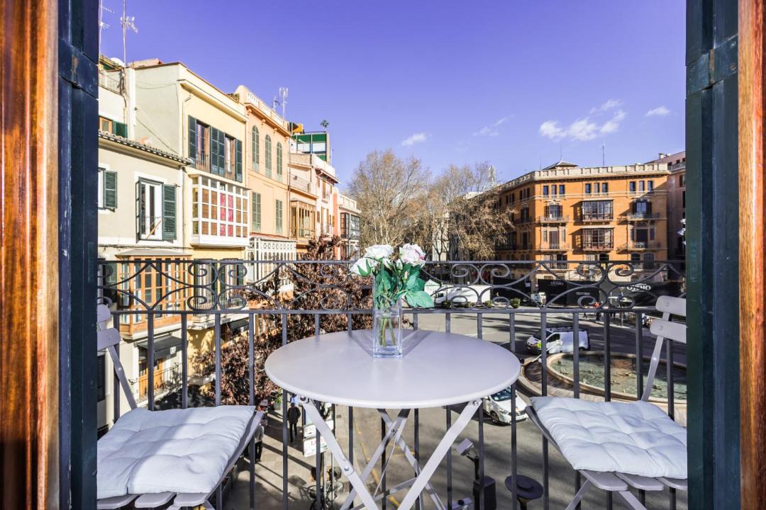 Photo of Patio Balcony in La Llotja-Born