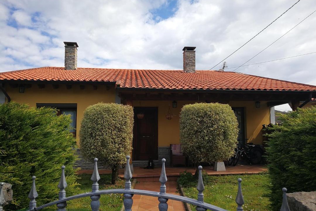 Photo of Buildings in Puente Nuevo