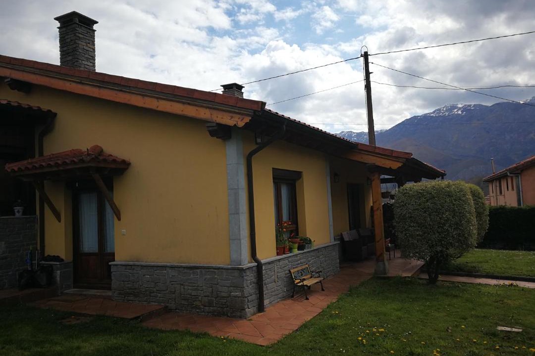 Photo of Buildings in Puente Nuevo