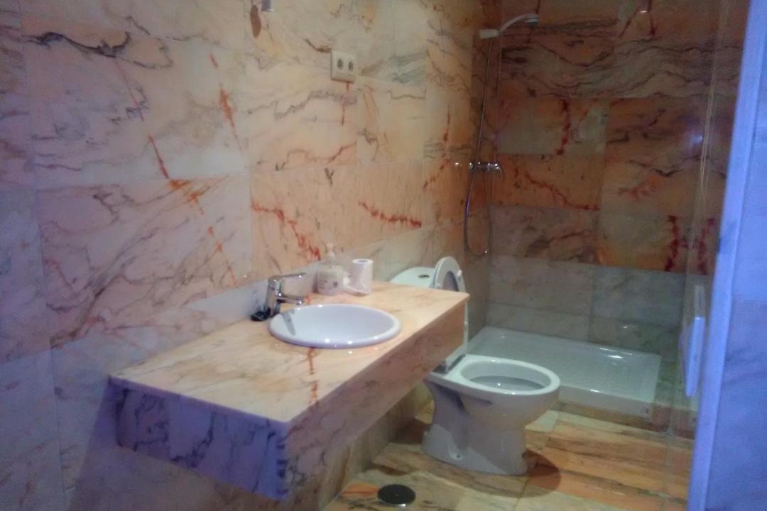 Photo of Bathroom in Navaluenga