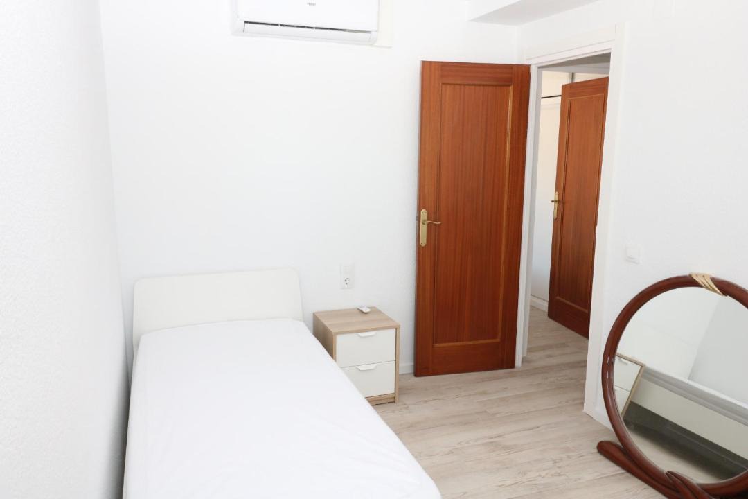 Photo of Bedroom in Roses Town Center