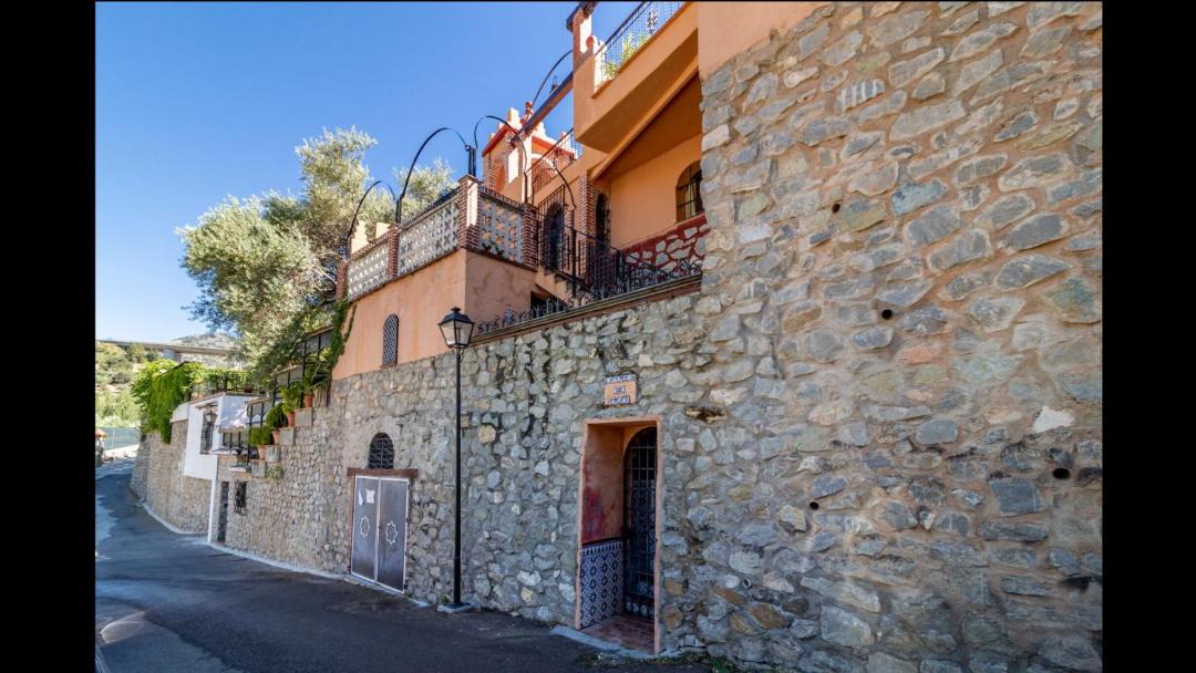 Photo of Buildings in Huetor Santillan