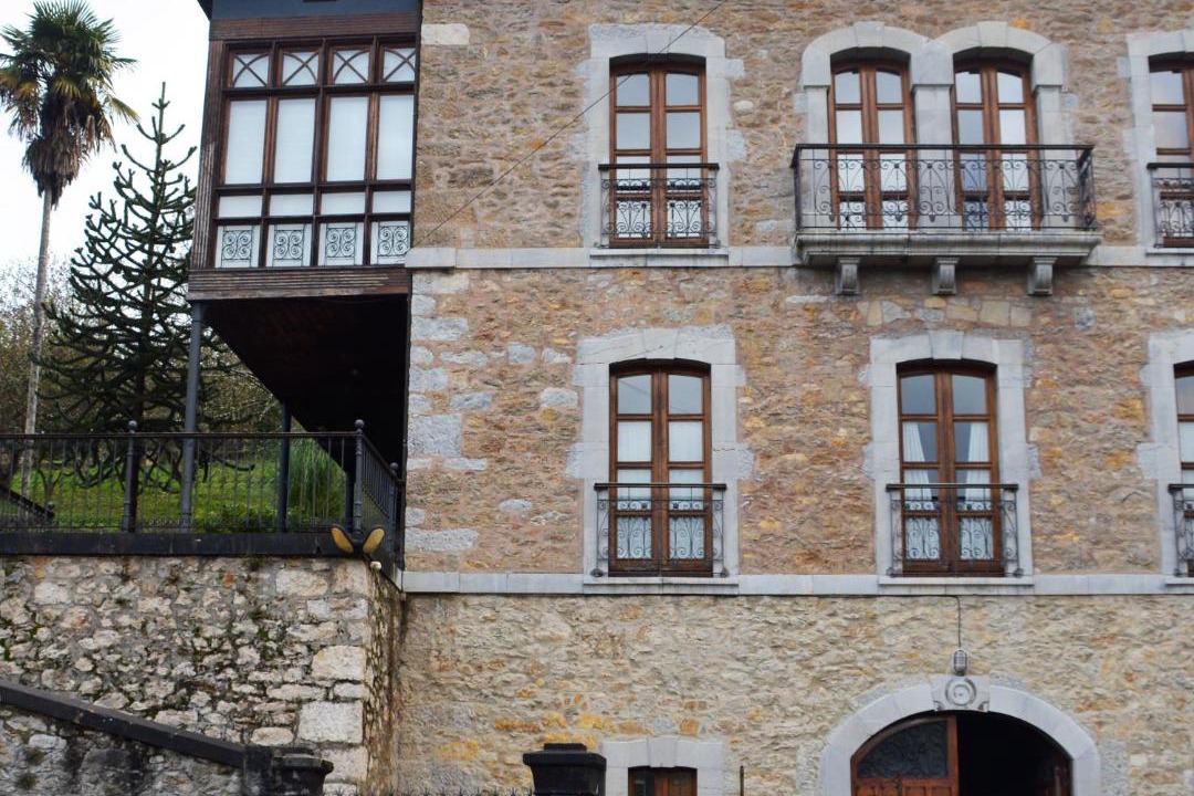 Photo of Buildings in El Cuadro