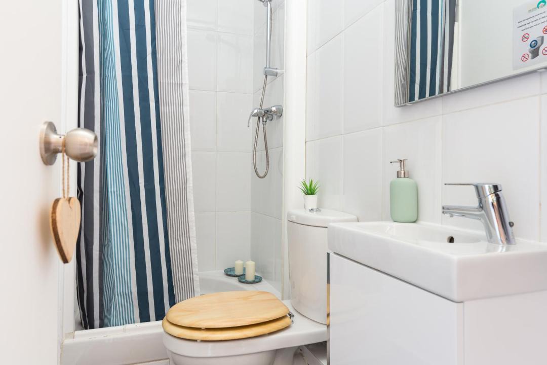 Photo of Bathroom in El Poble-sec