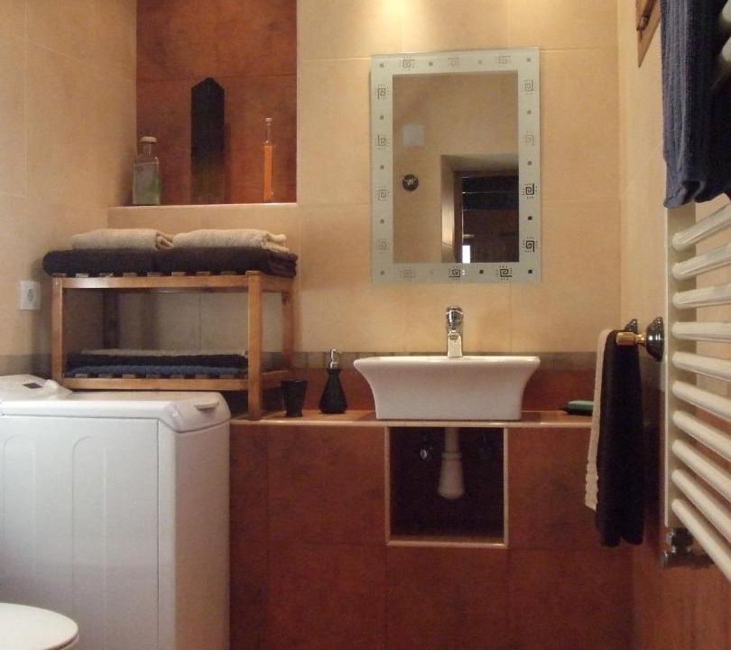 Photo of Bathroom in Campomanes