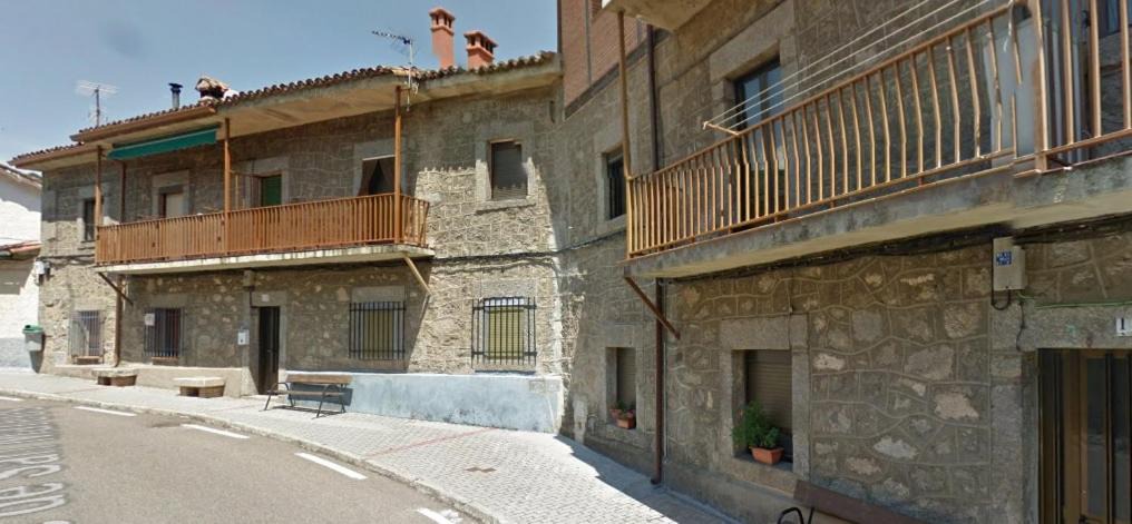 Photo of Buildings in El Hornillo