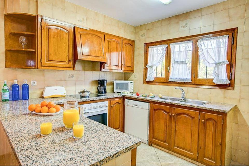 Photo of Kitchen in Tamariu
