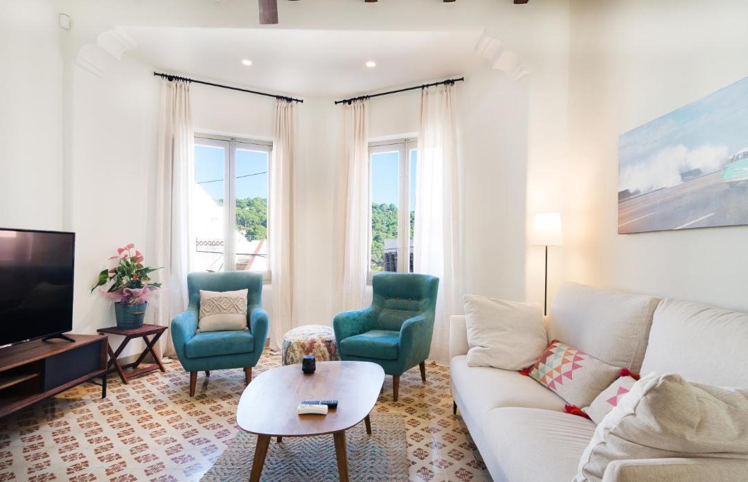 Photo of Livingroom in Tamariu
