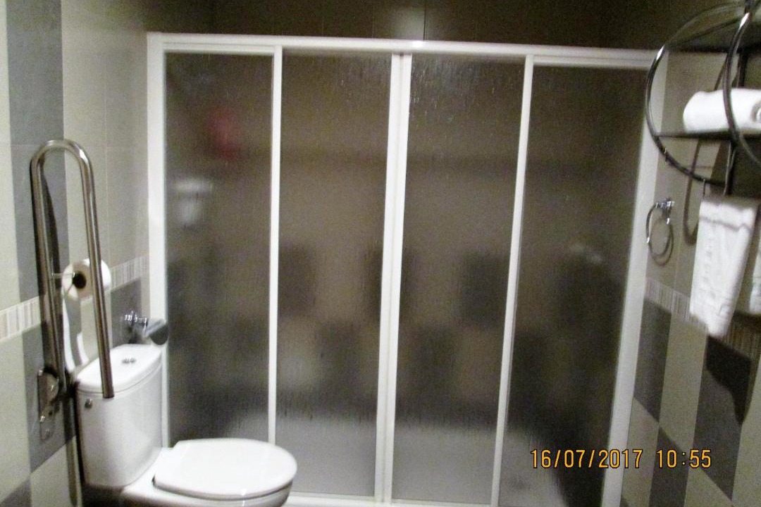 Photo of Bathroom in Fuensanta de Martos
