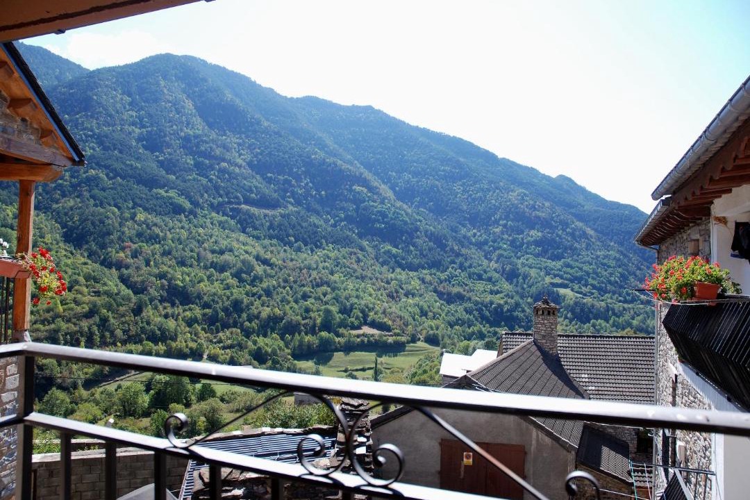 Photo of Patio Balcony in Torla