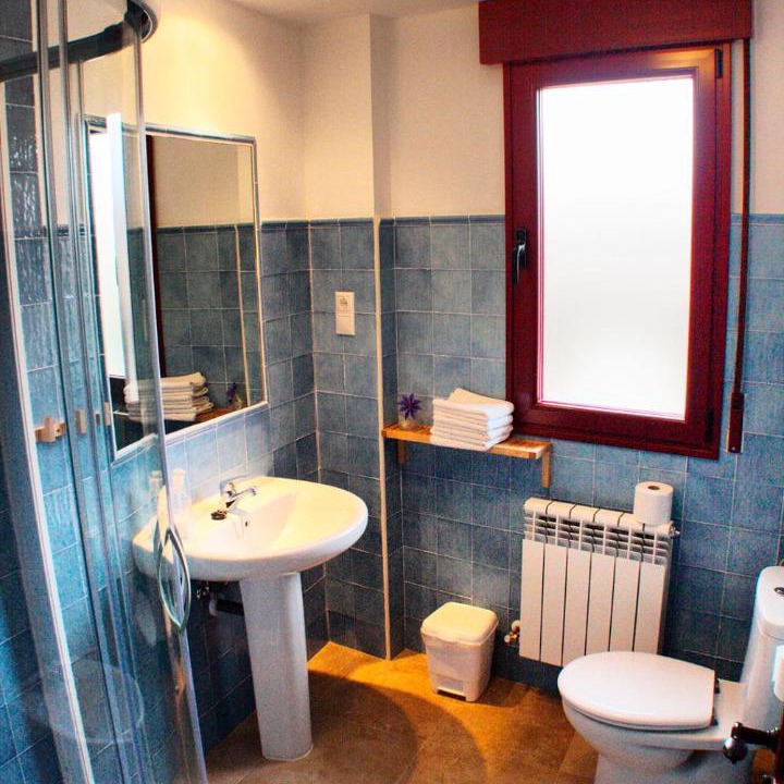 Photo of Bathroom in Fuentelcarro