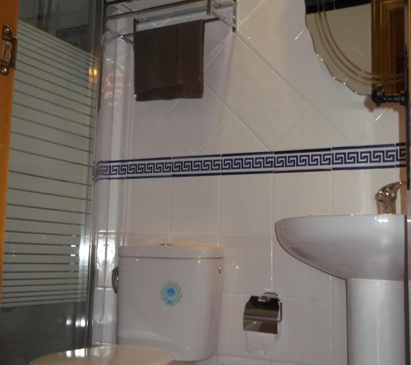 Photo of Bathroom in Curiel