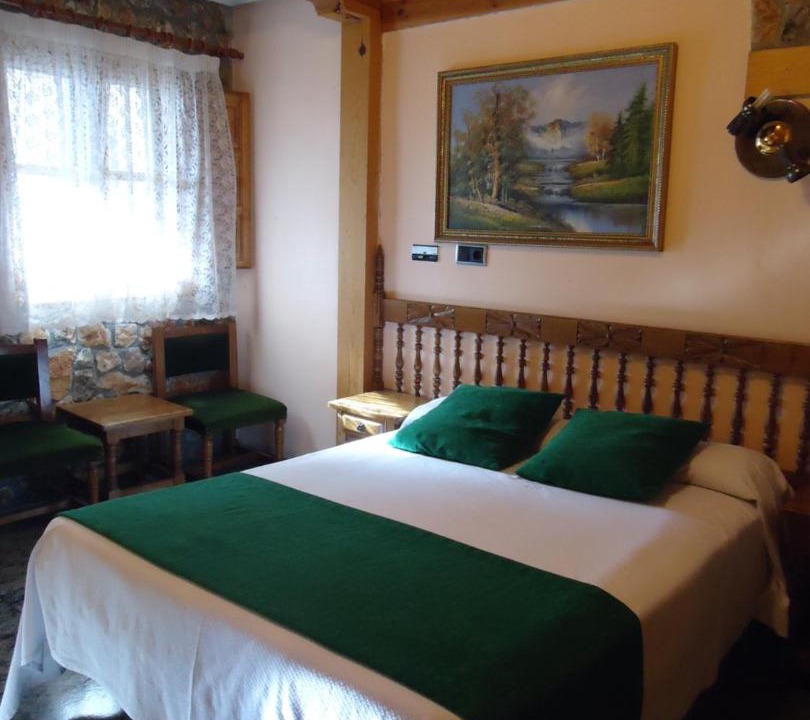 Photo of Bedroom in Monasterio de Rodilla