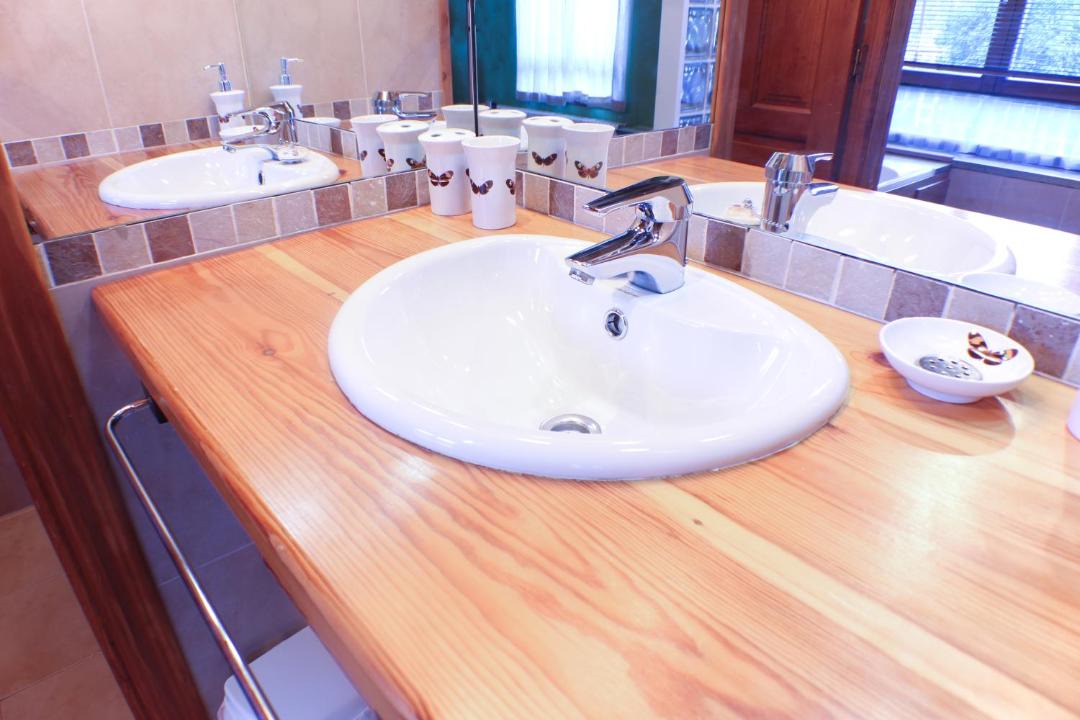 Photo of Bathroom in Cofinal