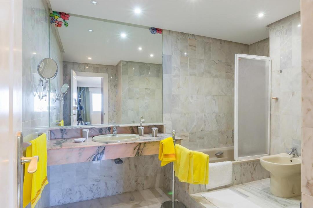 Photo of Bathroom in Torrequebrada