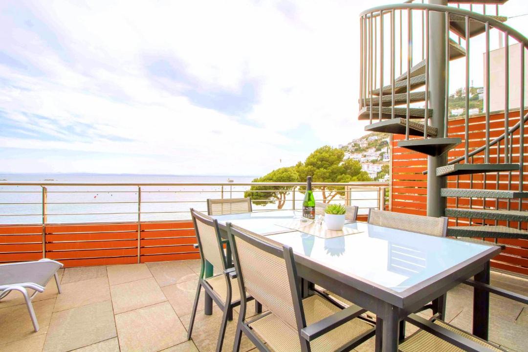 Photo of Patio Balcony in Almadraba-Canyelles