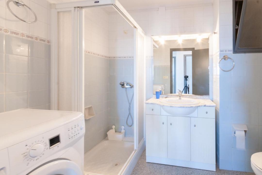 Photo of Bathroom in Bon Relax
