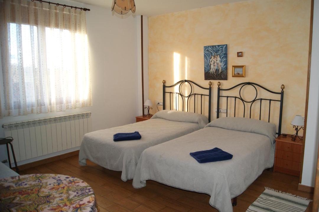 Photo of Bedroom in Calzadilla de los Hermanillos