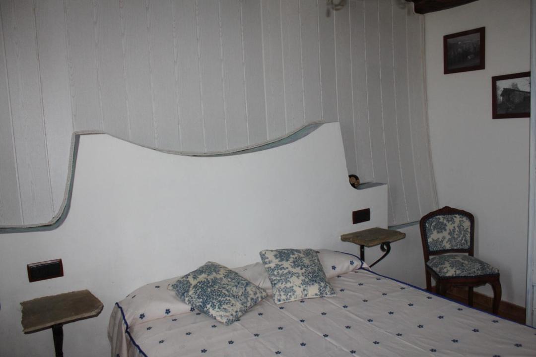 Photo of Bedroom in Espinosa de los Monteros