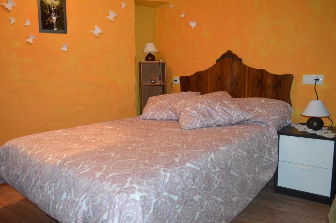 Photo of Bedroom in Carballeda de Valdeorras