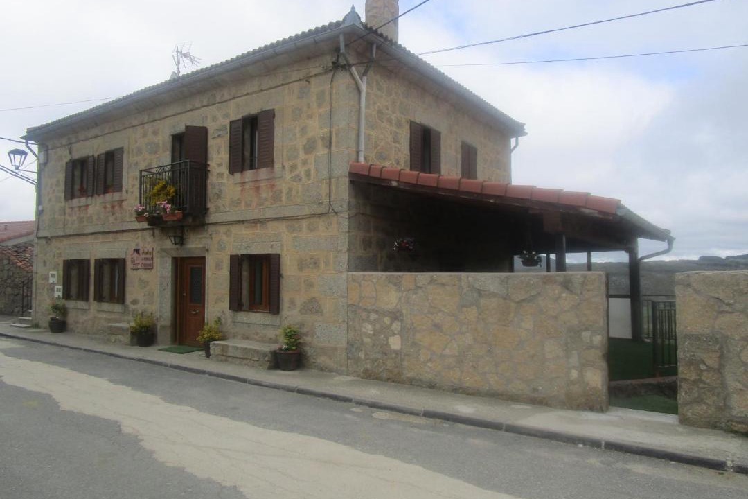 Photo of Others in Hoyos del Espino