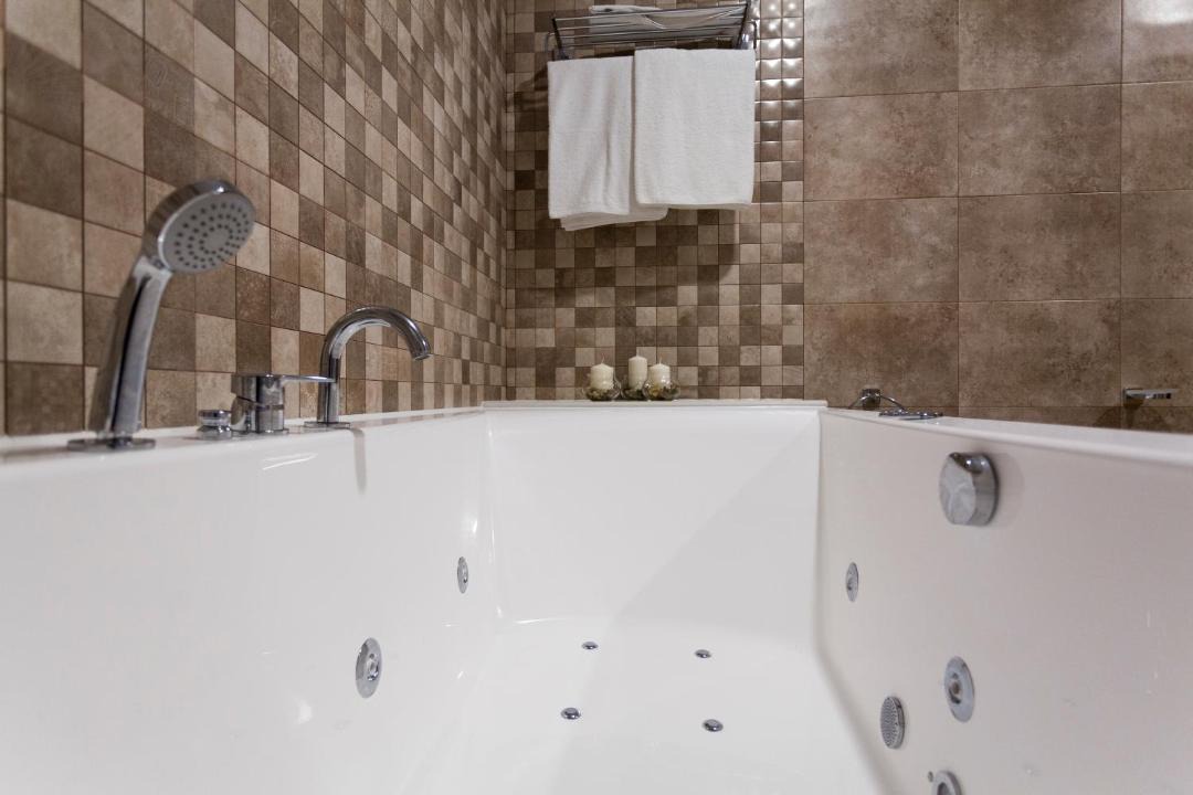 Photo of Bathroom in Naron