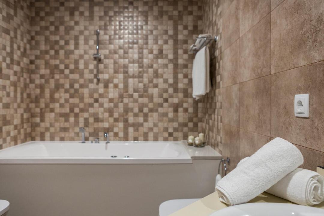 Photo of Bathroom in Naron