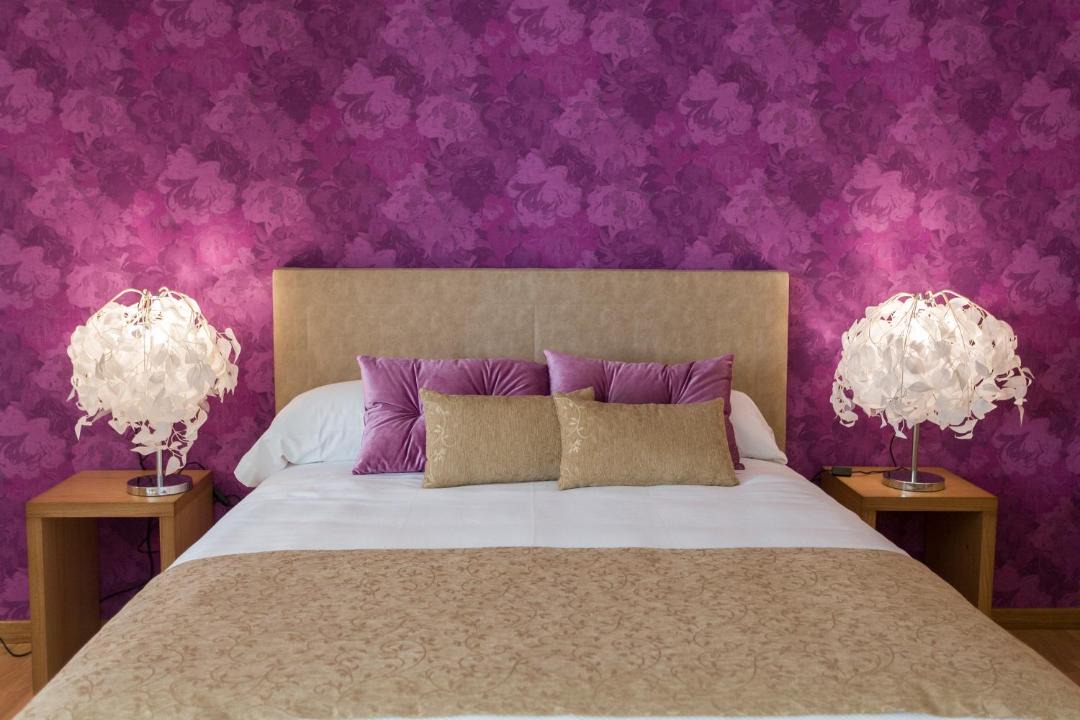 Photo of Bedroom in Naron