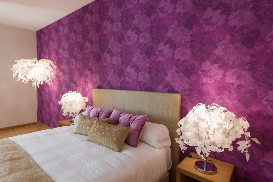 Photo of Bedroom in Naron