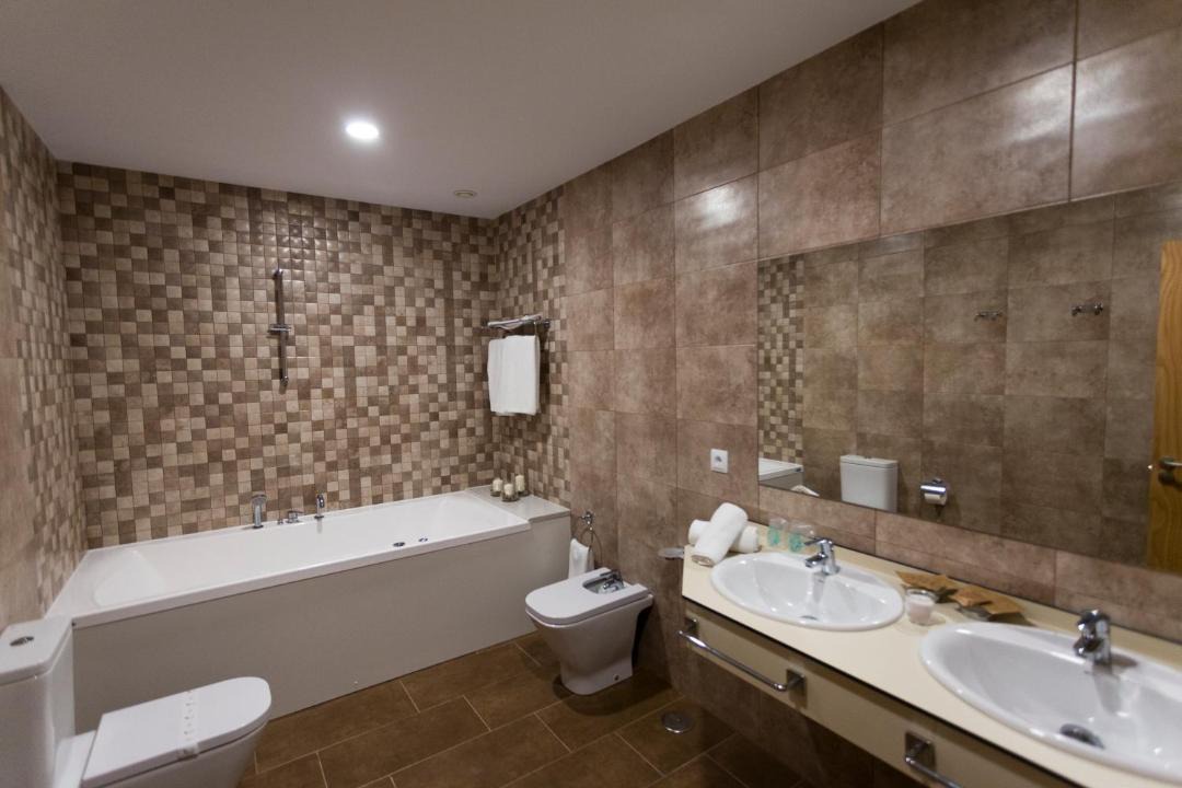 Photo of Bathroom in Naron
