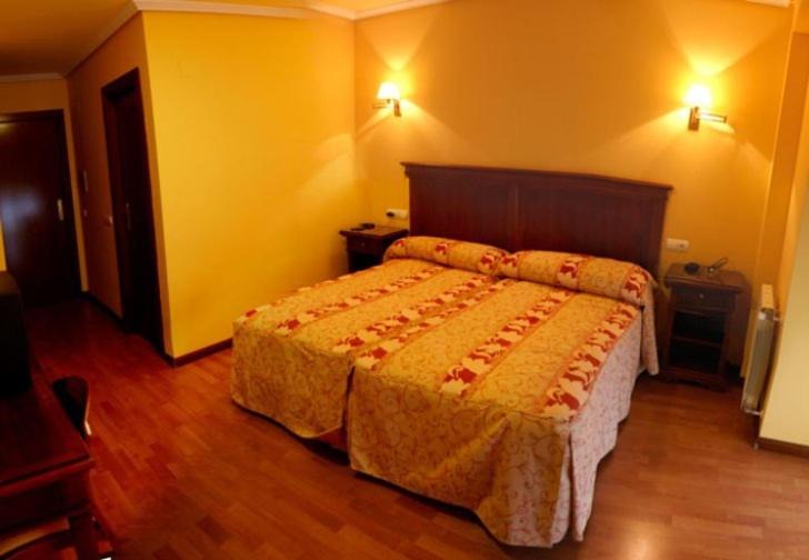 Photo of Bedroom in San Leonardo de Yague