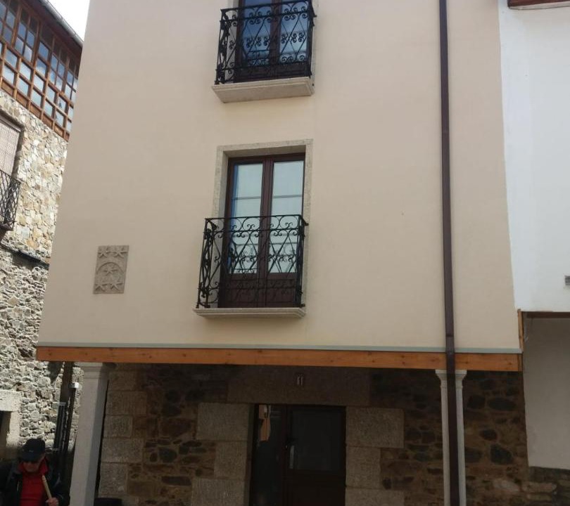 Photo of Buildings in Molinaseca
