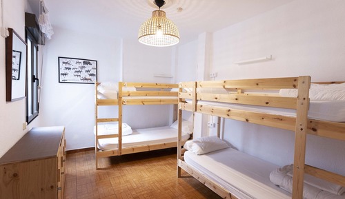 Shared Dormitory, Mixed Dorm