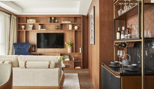 Suite, 1 King Bed, City View