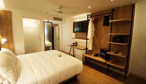 Double Room (1 adult and 1 child)