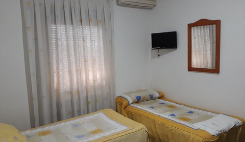 Double or Twin Room (Extra bed)