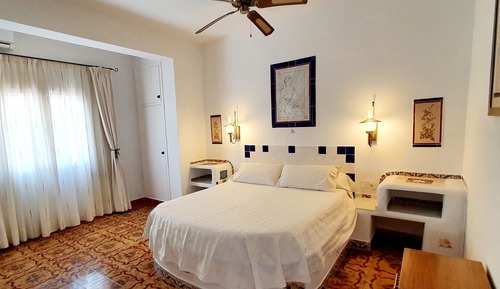 Family Apartment, 2 Bedrooms, Kitchen, Mountain View