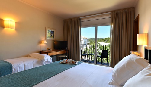 Standard Triple Room, Balcony