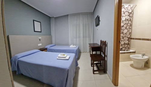 Twin Room, Ensuite