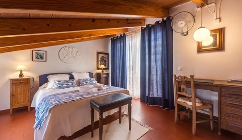 Family Studio Suite, Hill View