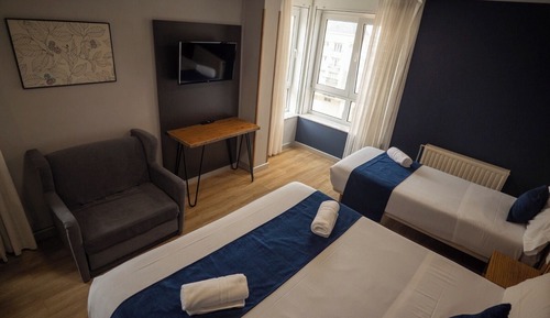 Family Triple Room, City View