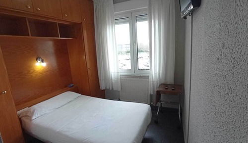 Basic Single Room