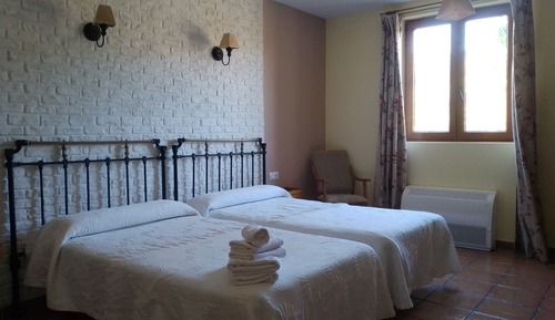 Comfort Twin Room