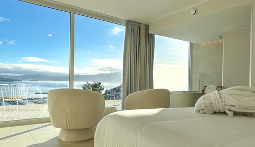 Luxury Room, 1 King Bed, Hot Tub, Sea View