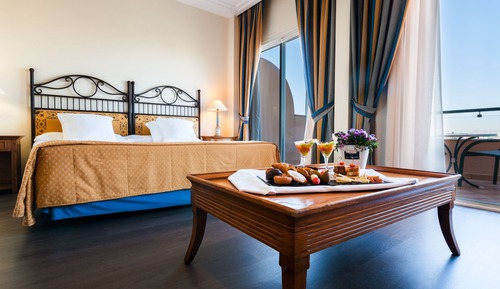 Deluxe Triple Room, Terrace