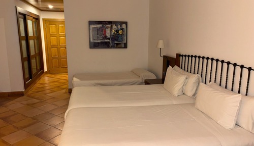 Classic Twin Room