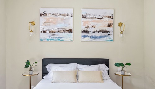 Designer apartment, 3 bedrooms,  shared roof terrace