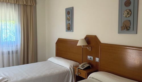 Classic Twin Room, Balcony, Lake View