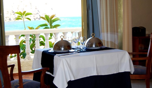 Triple Room (Orientada al Mar)